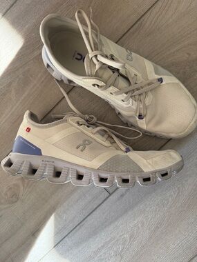 On Running women Lace-Up Sneakers